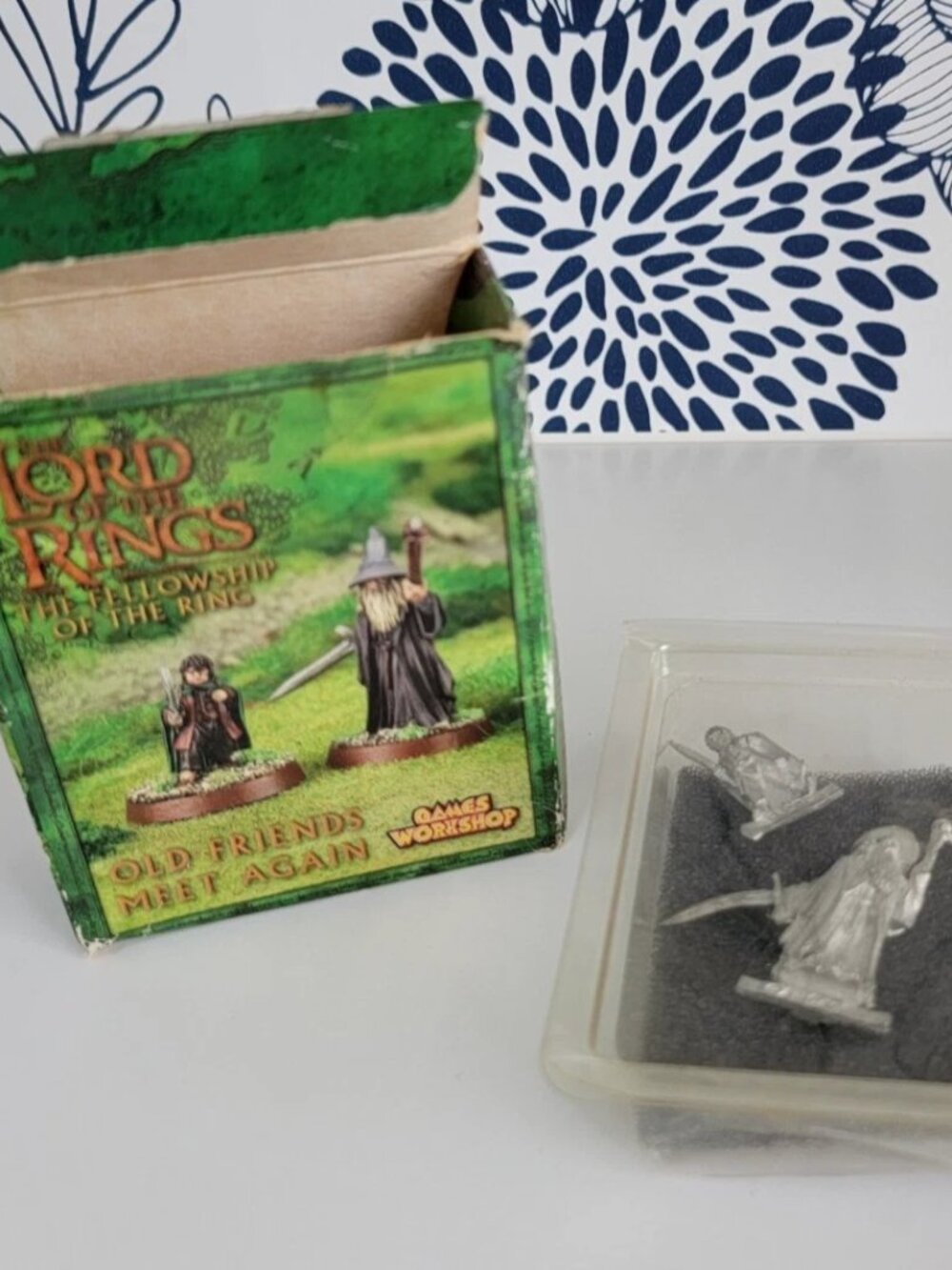 THE LORD OF THE RINGS MINIATURE Gandolf & Frodo GAMES WORKSHOP Old Friends Meet